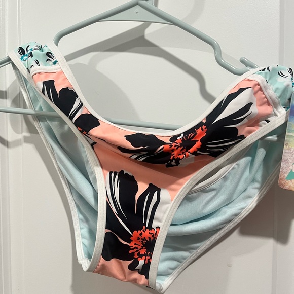 Large bathing suit NWT - Picture 5 of 5